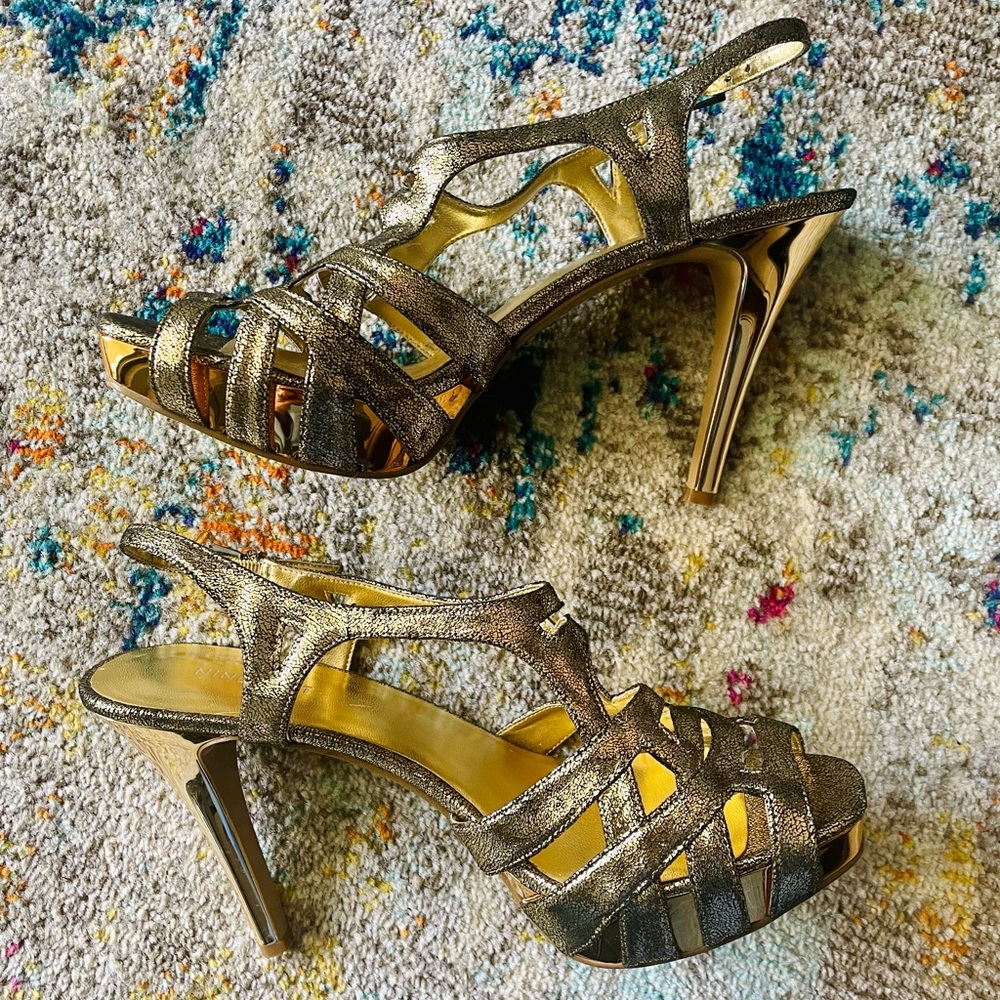 Nine West Strappy Gold Heels Open Toe Metallic sz 9.5